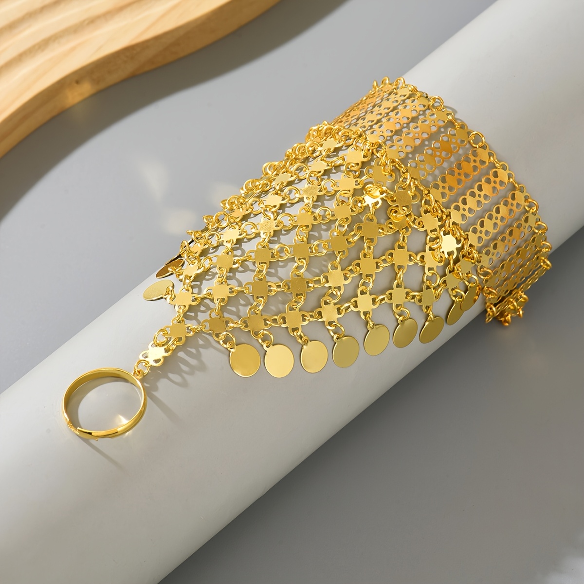 Heart-Shaped Tassel Ethnic Bracelet with Golden Detailing